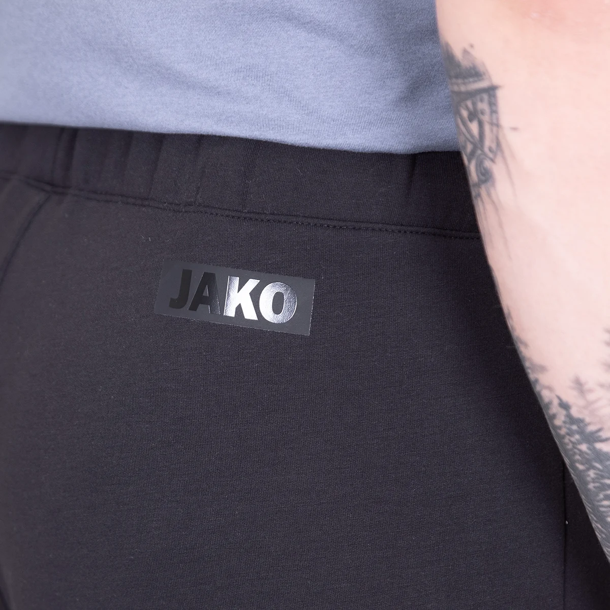 Short Pro Casual