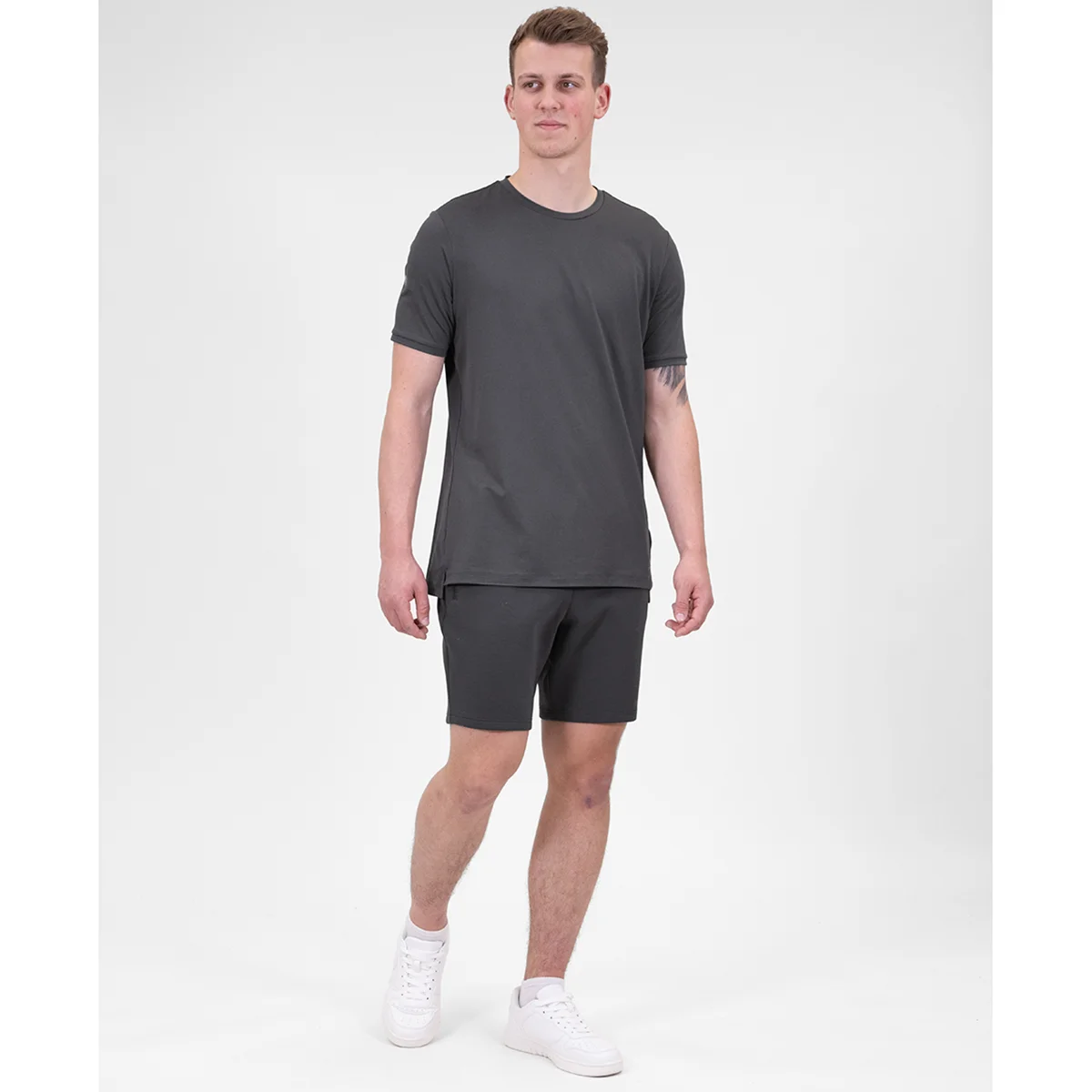 Short Pro Casual